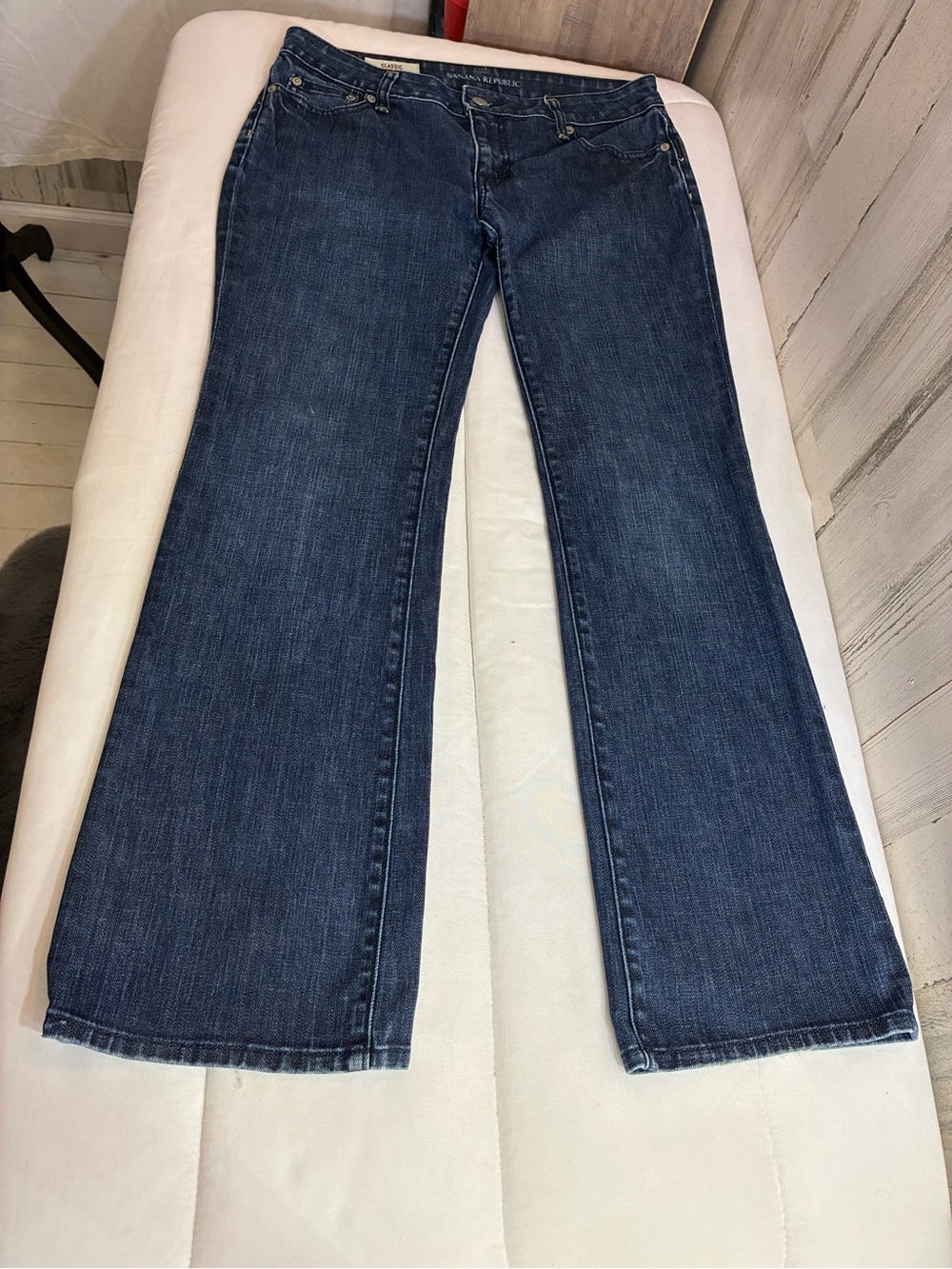 Banana Republic Dark Blue bootcut Jeans Women’s Sz 8P